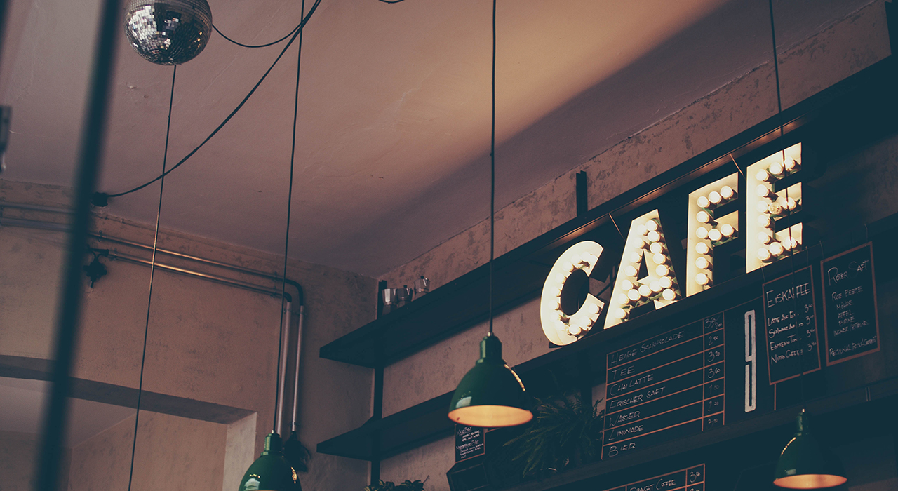 CAFEの看板